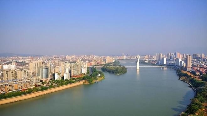 江西，历史与现代的交织独白